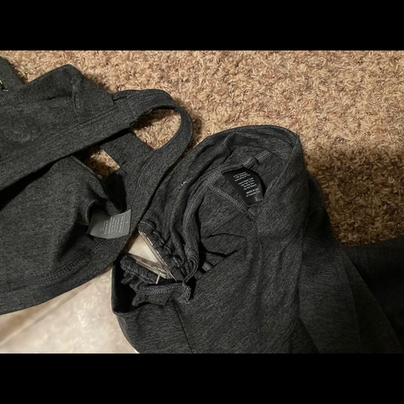 SOLD Bombshell Sportswear Leggings & Bra Set Large - Picture 11 of 11